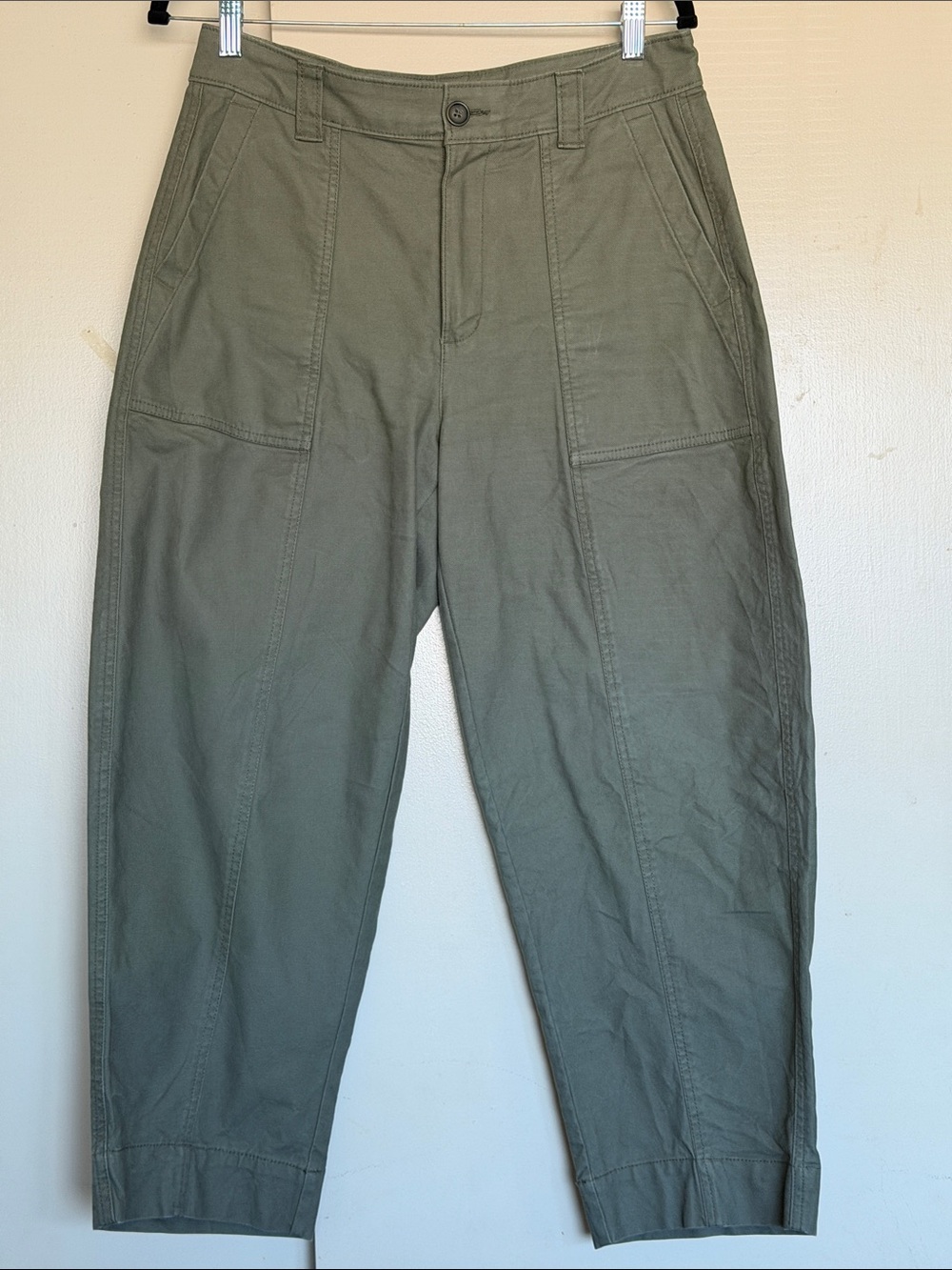 Women's High-Waisted Canvas Barrel Ankle Pants - Picture 3 of 8